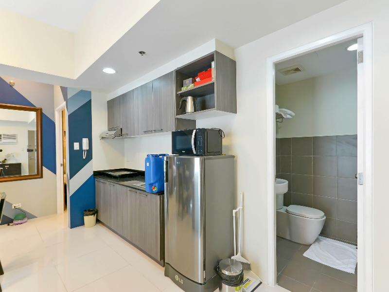 Currency Serviced Suites Pasig City Экстерьер фото
