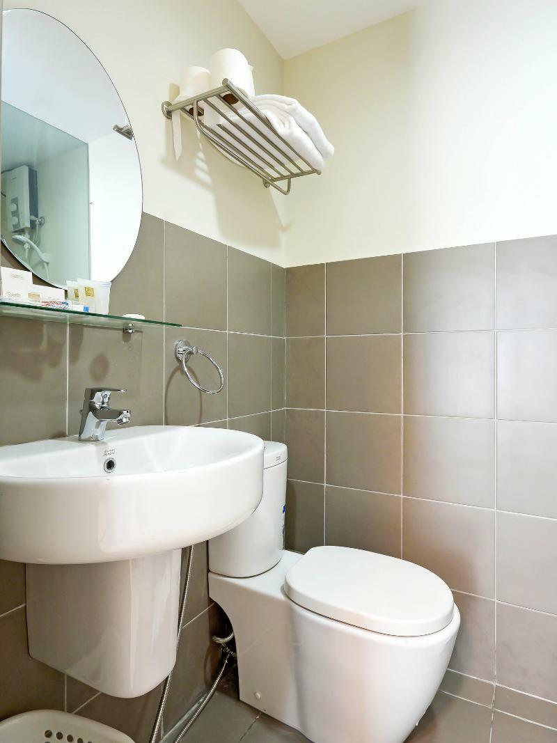 Currency Serviced Suites Pasig City Экстерьер фото