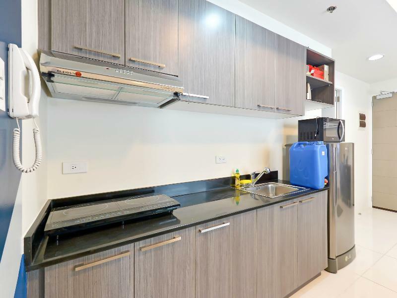 Currency Serviced Suites Pasig City Экстерьер фото